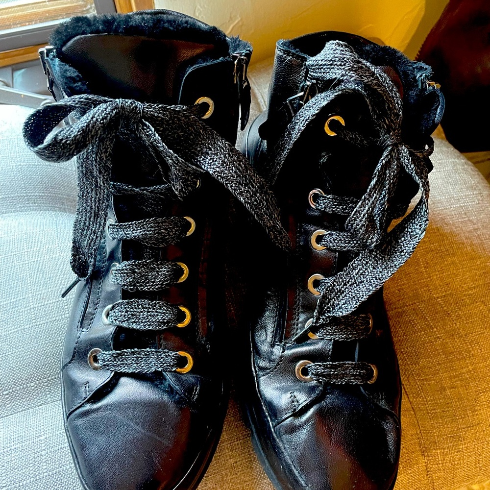 Ron White high top tennis shoes